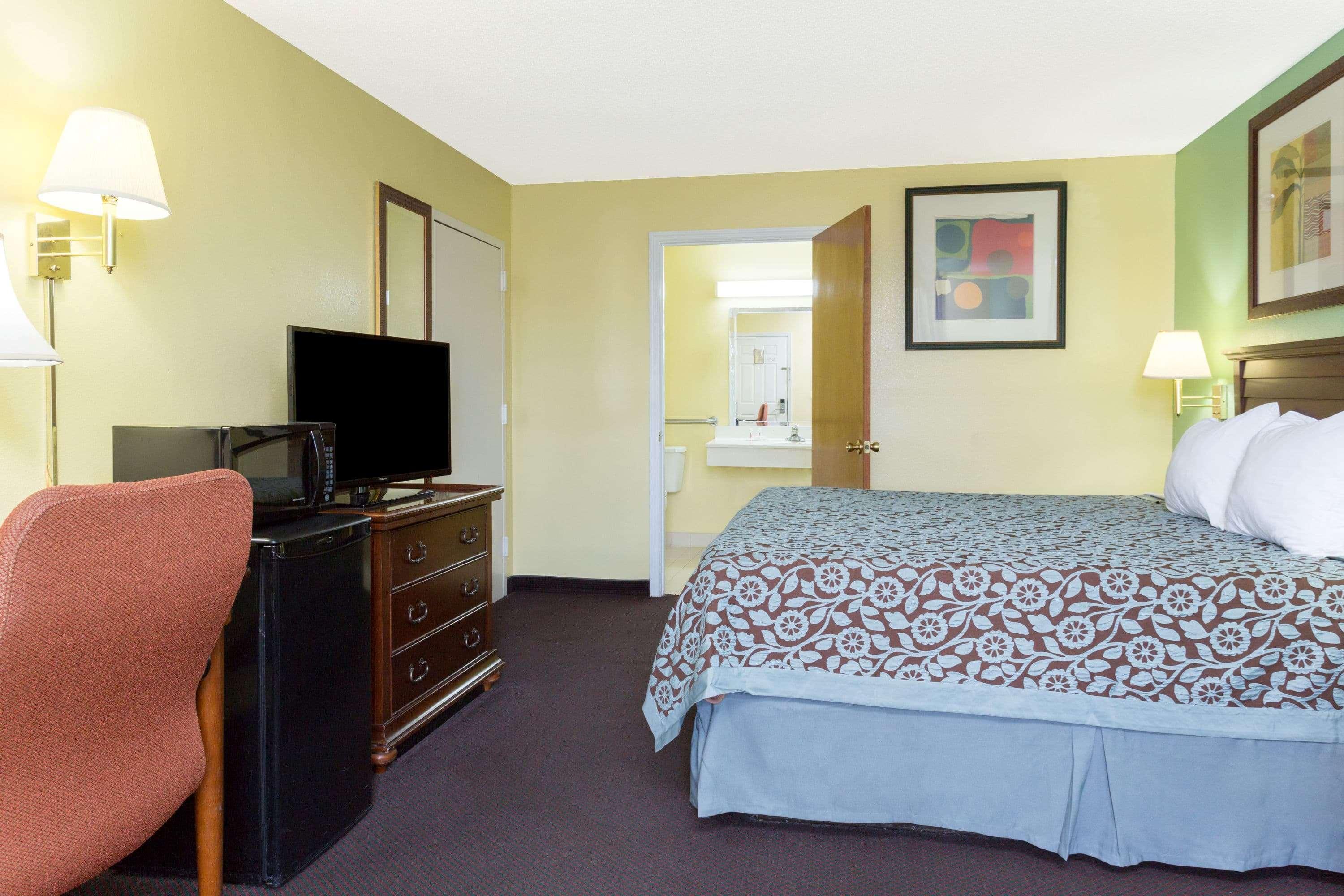 Days Inn Lamont/Monticello Bagian luar foto